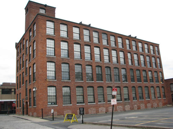 The United States Worsted Company operated the Musketaquid Mills from 1909 until 1928