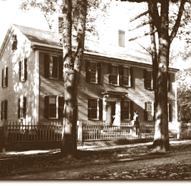 Spalding House, 1907, when it was purchased by the Daughters of the American Revolution from Miss Sarah Spalding